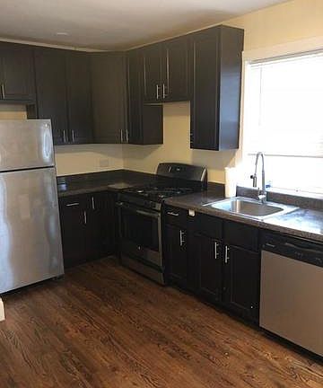 2nd image of 2652 N Marshfield Ave APT 1R
