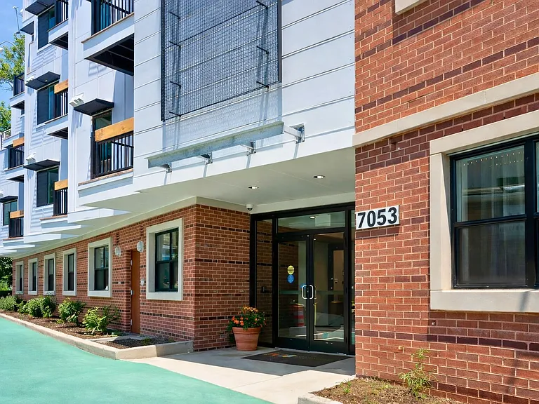Metro Village Apartments — Photo 13