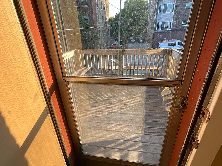 118-20 N 8th Ave E #120 — Photo 6