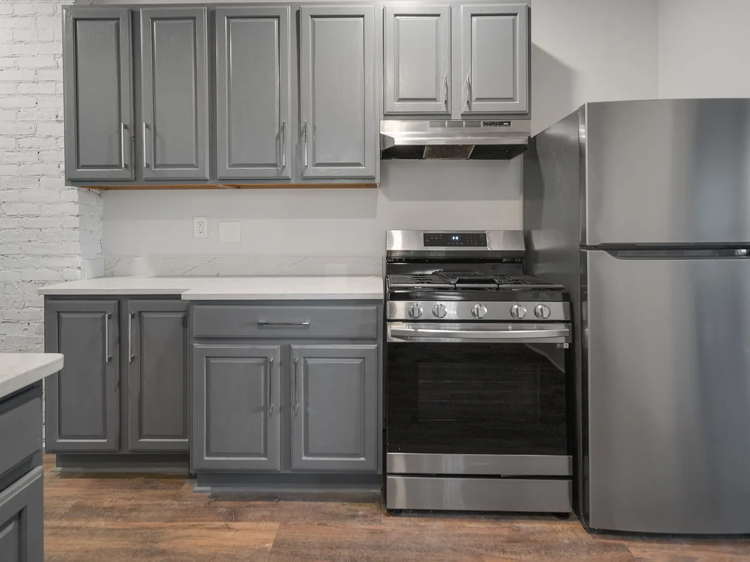 404-406 University Ave — Photo 1