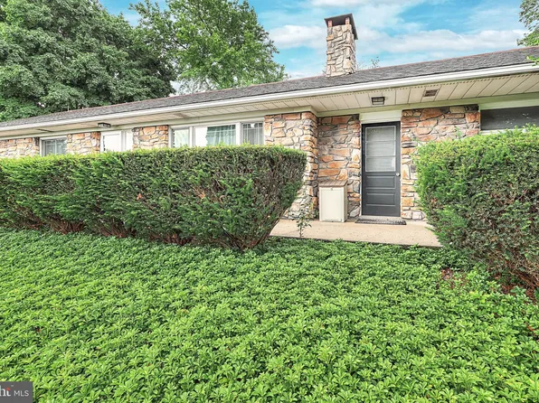 2621 Vireo Rd, York, PA 17403