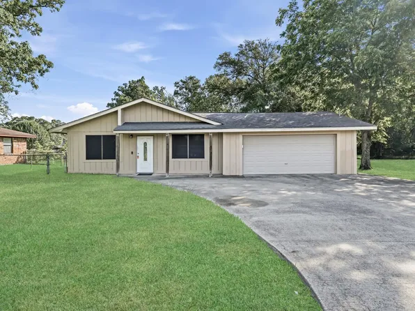 197 Osborne Dr, Bridge City, TX 77611