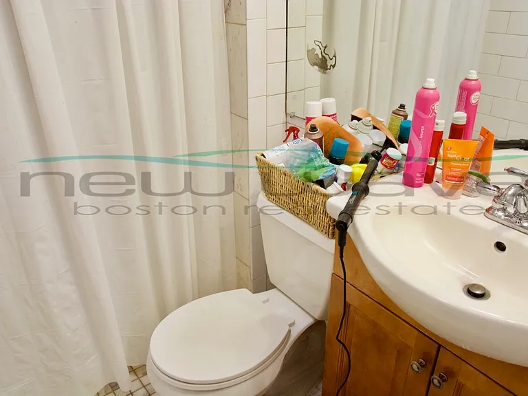 108 Myrtle St #3 — Photo 7