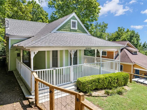 214 S Church Ave, Fayetteville, AR 72701