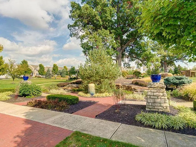 6281 Chetti Dr — Photo 29