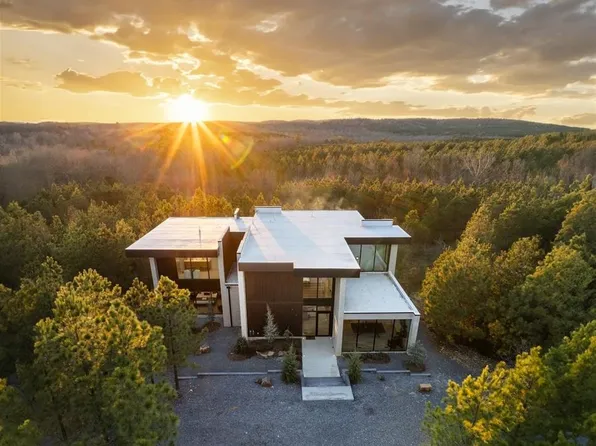 83 Sweet Magnolia Ln, Broken Bow, OK 74728