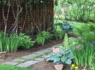 24 Inlet View Dr, Southampton, NY 11968
