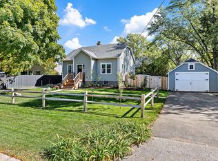 639 Cumnor Ave, Barrington, IL 60010