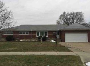 22475 Petersburg Ave, Eastpointe, MI