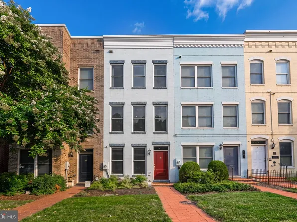 909 5th St SE, Washington, DC 20003