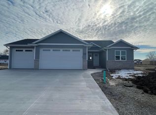 W2326 Schmidt Rd, Appleton, WI 54913