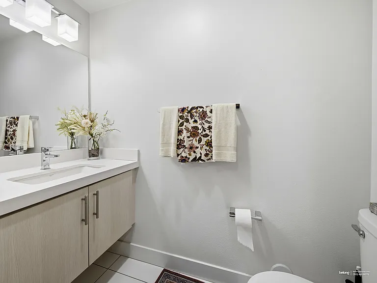 2111 N Cahuenga Blvd #14 — Photo 6