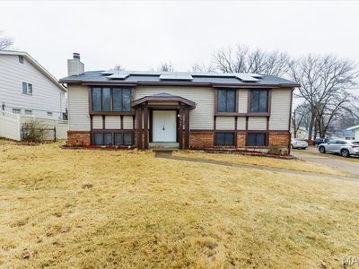 2345 Derhake Rd, Florissant, MO, 63033