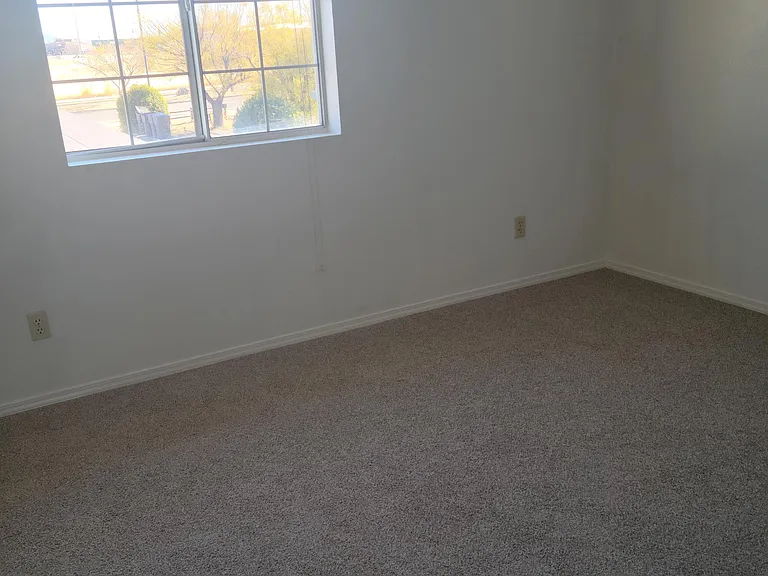 3148 N Navajo Dr #D — Photo 4