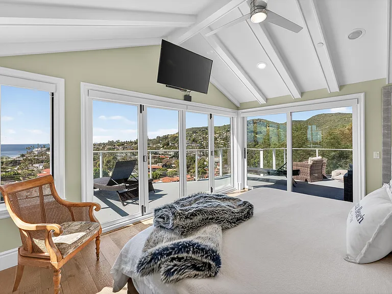 405 Blumont St — Photo 38