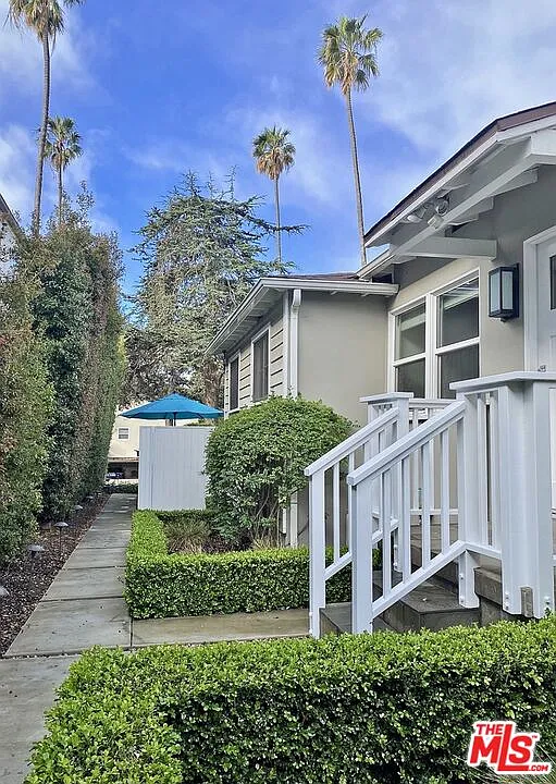 1 bed, 1.0 bath, 650 sqft, $4,800 — Photo 2