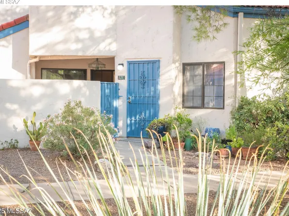 4275 N River Grove Cir, Tucson, AZ 85719