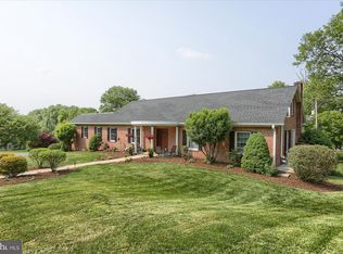 1113 Colonial Rd, Lancaster, PA 17603