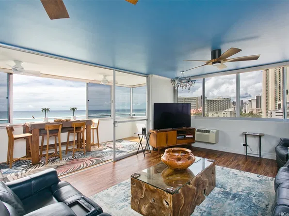 2500 Kalakaua Ave APT 1402, Honolulu, HI 96815