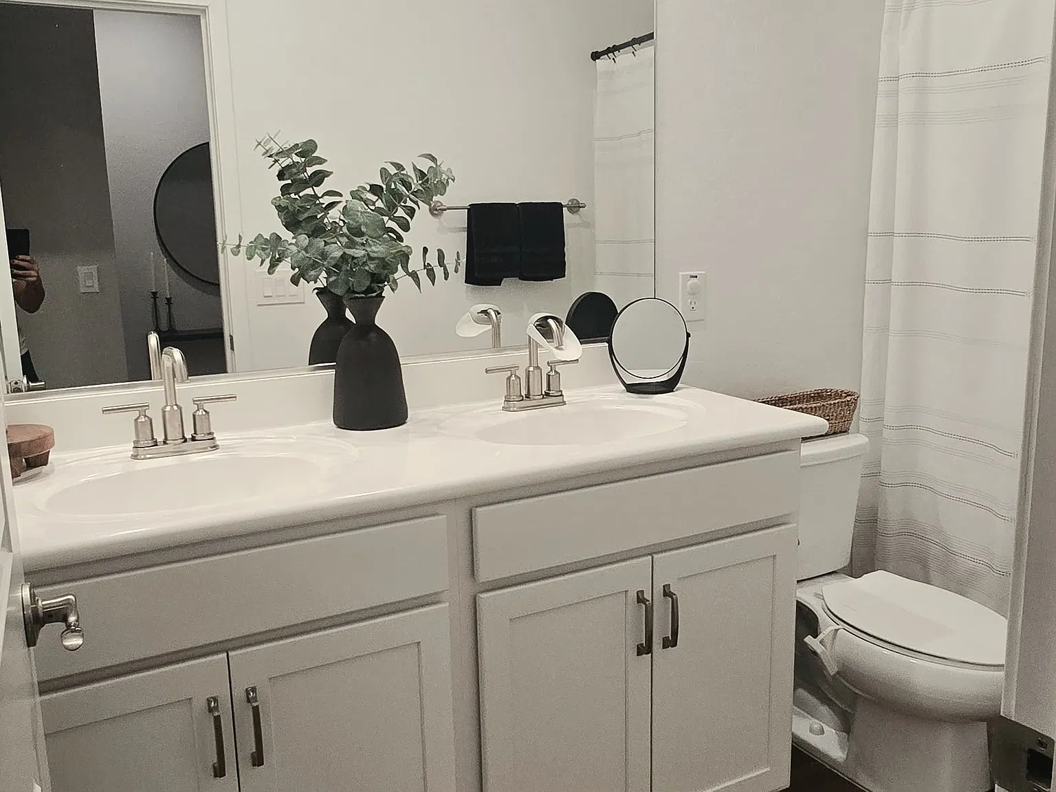 4 bed, 1896 sqft, $2,250 — Photo 4