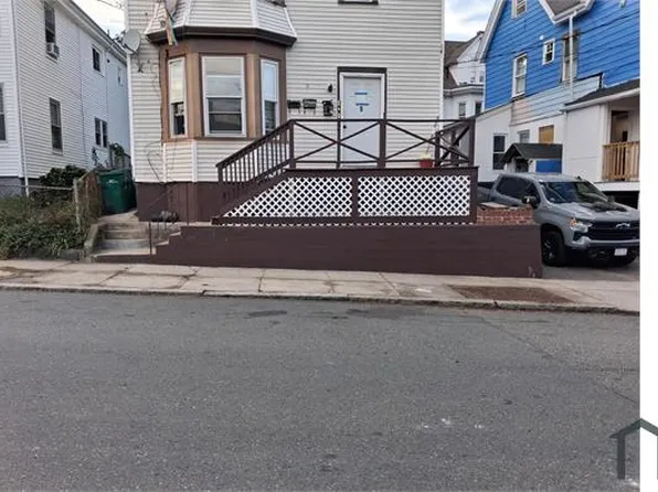 5 Bloomfield St, Lynn, MA