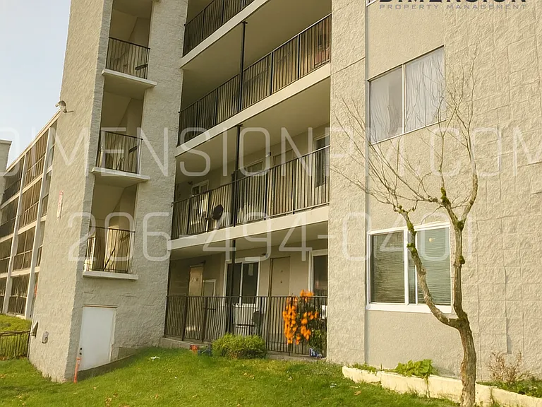 Christine Apartments — Photo 3