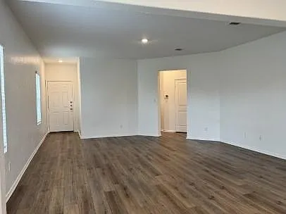 316 Wolf Springs Rd — Photo 4