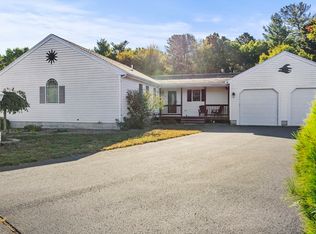 20 Lynne Rd, Wareham, MA 02571