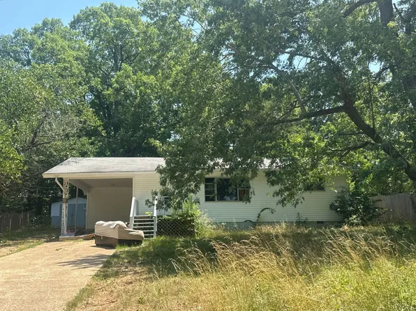 110 S Sycamore St, Doniphan, MO 63935