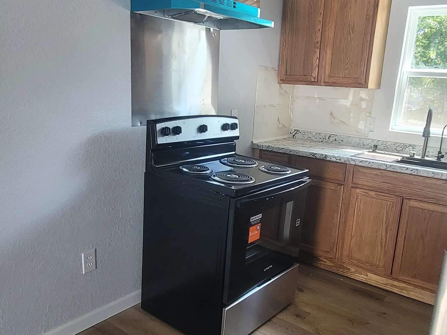 1 bed, 825 sqft, $950 — Photo 3