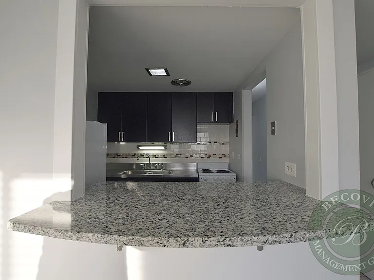 6012 N Kenmore Ave — Photo 33