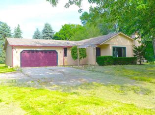 10091 Garr Rd, Berrien Springs, MI 49103