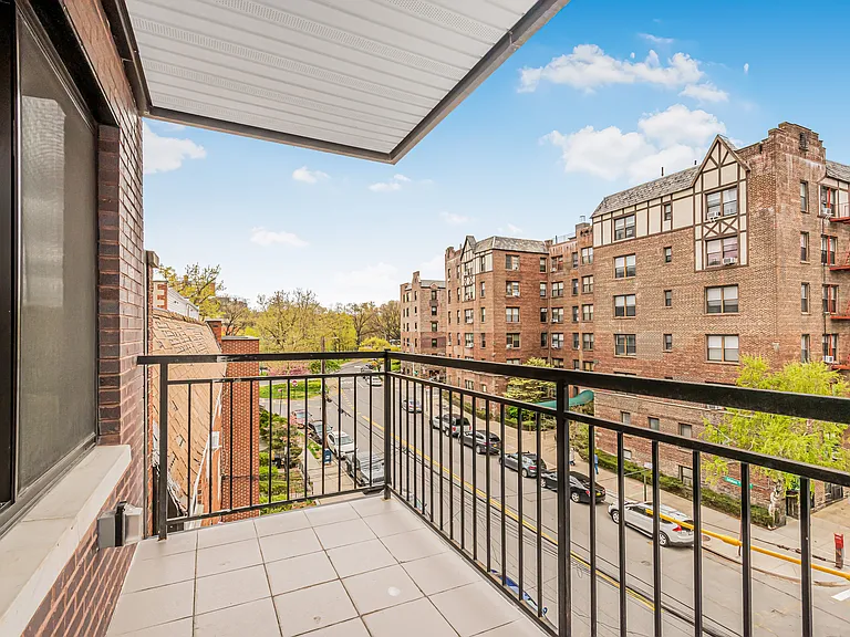 3641 Johnson Ave #2B — Photo 12