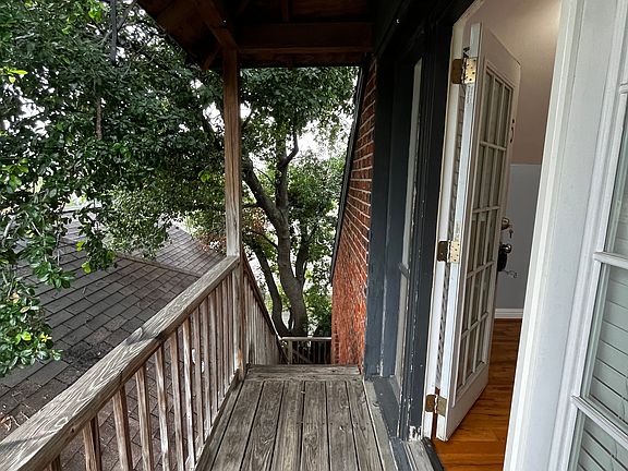 3rd image of 4412 Stanford St APT 5