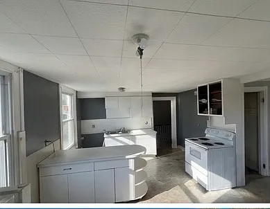 418 N Main St — Photo 4