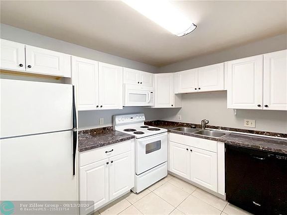 5th image of 4103 NW 88th Ave APT 2
