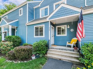 902 Windsor Ln, Brewster, NY 10509