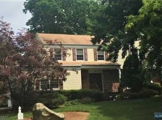 35 Yellowbrick Rd, Wayne, NJ 07470