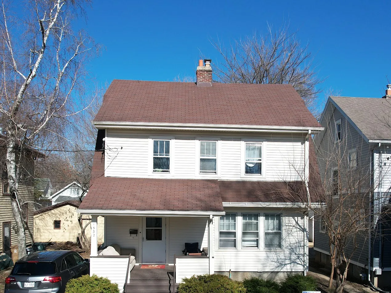 5 bed, 1.0 bath, 1560 sqft, $4,895 — Photo 2