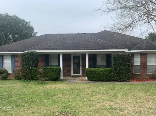 8088 Waterford Ct, Irvington, AL 36544