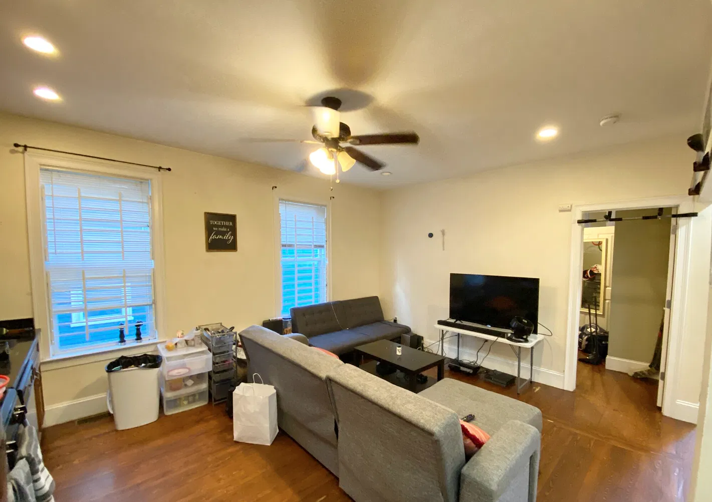 4 bed, 9999 sqft, $6,750 — Photo 3