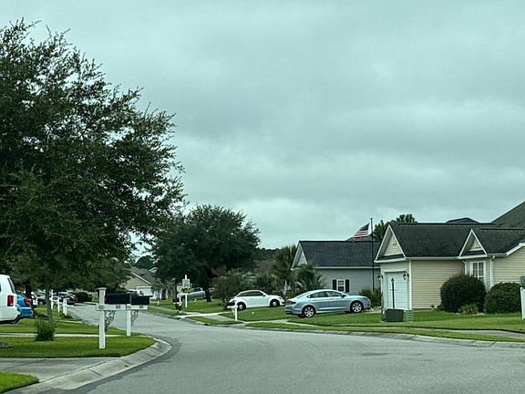 5th image of 238 Cloverleaf Dr