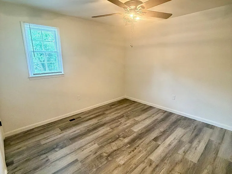 673 S Cedar St — Photo 23