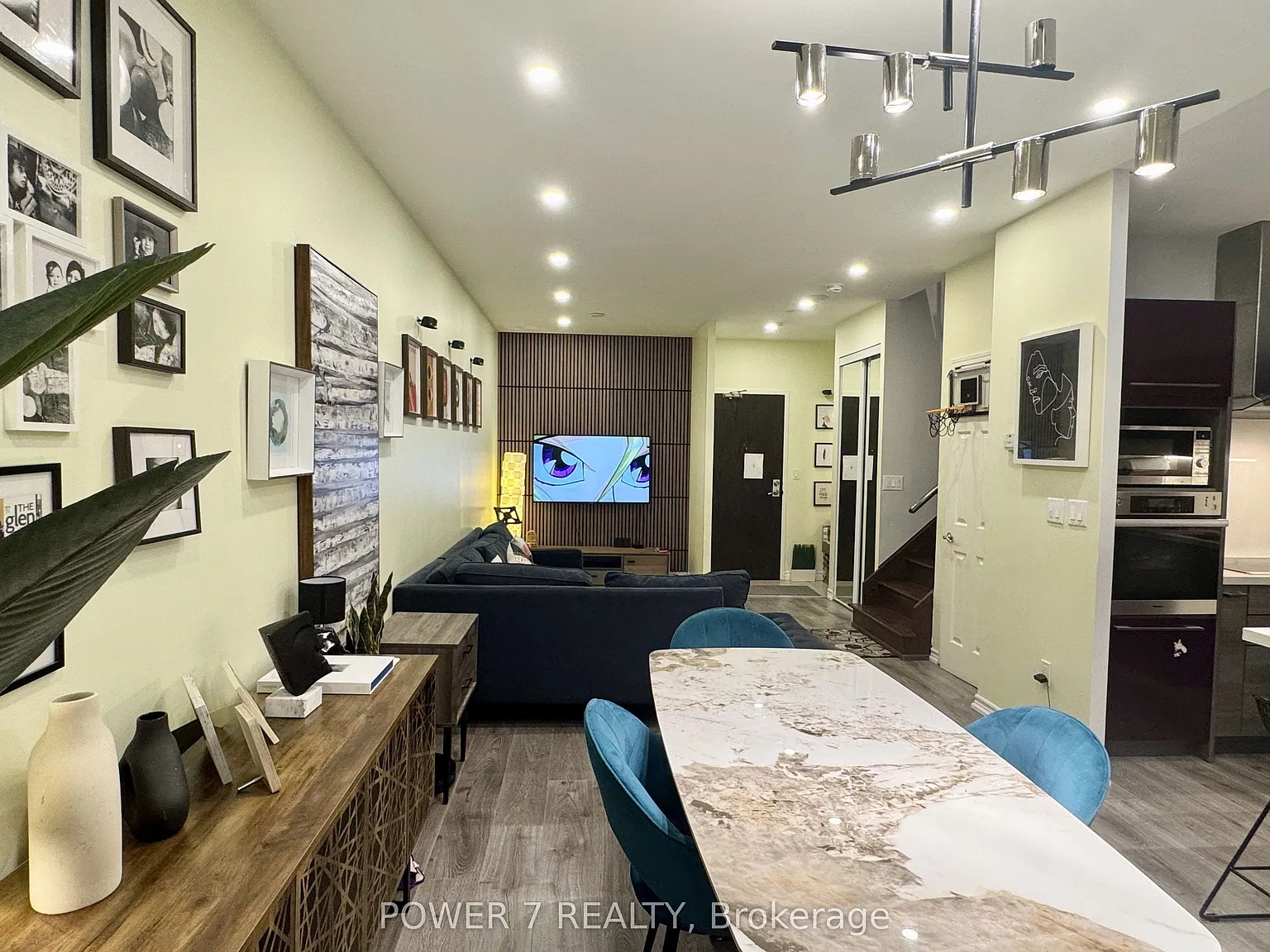 3 bed, $4,200 — Photo 3