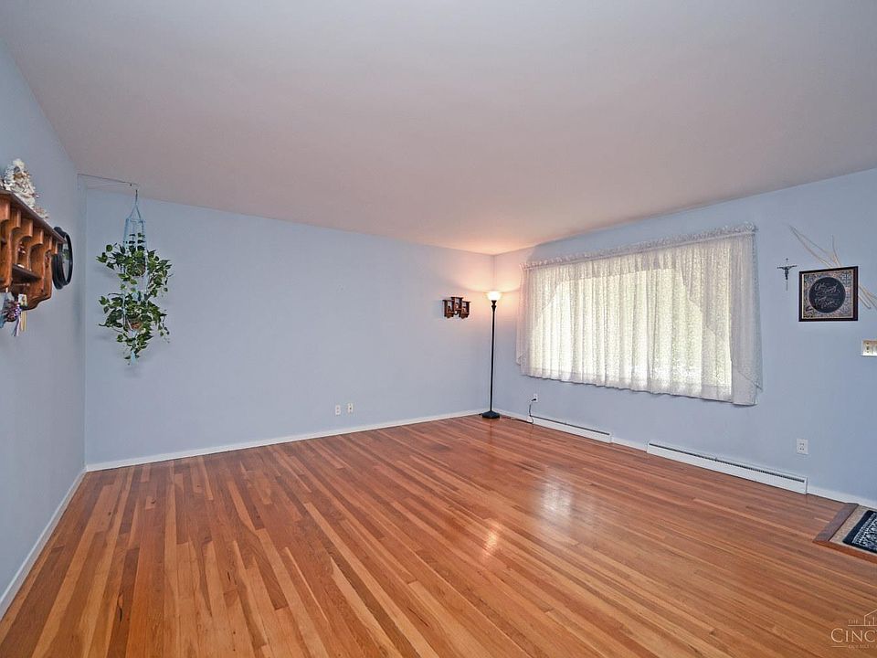 8422 Chesswood Dr, Cincinnati, OH 45239 | MLS #1877098 | Zillow