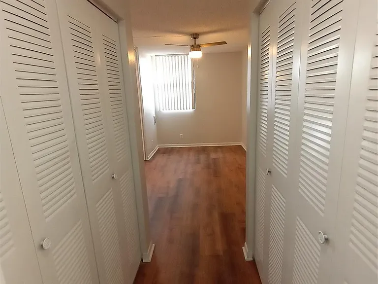 2771 Riverside Dr #511-A — Photo 16
