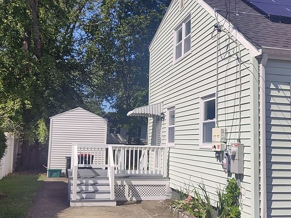 2nd image of 91 Hill St