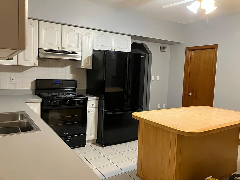 0 Durfee St #1 — Photo 3