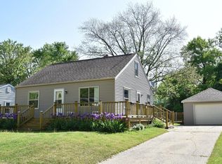 1138 S 104th St, West Allis, WI 53214
