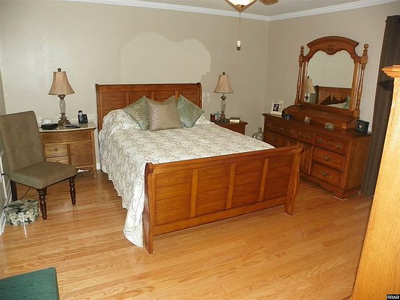 5th image of 1111 Sherwood Dr